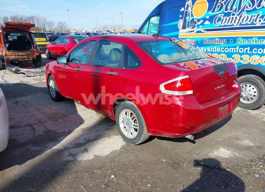 Photo 3 of 2011 Ford Focus SE (VIN 1FAHP3FN2BW162155)