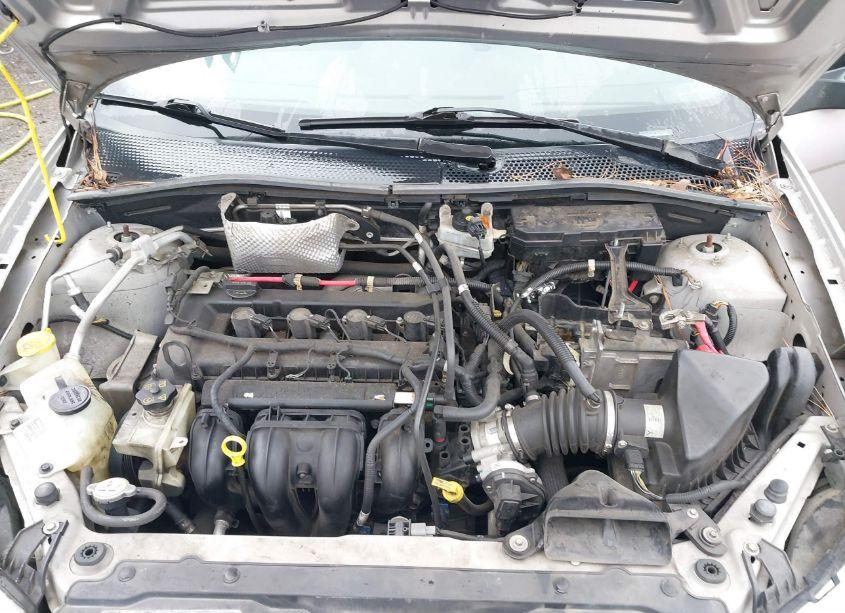 Photo 10 of 2011 Ford Focus SE (VIN 1FAHP3FN2BW168425)