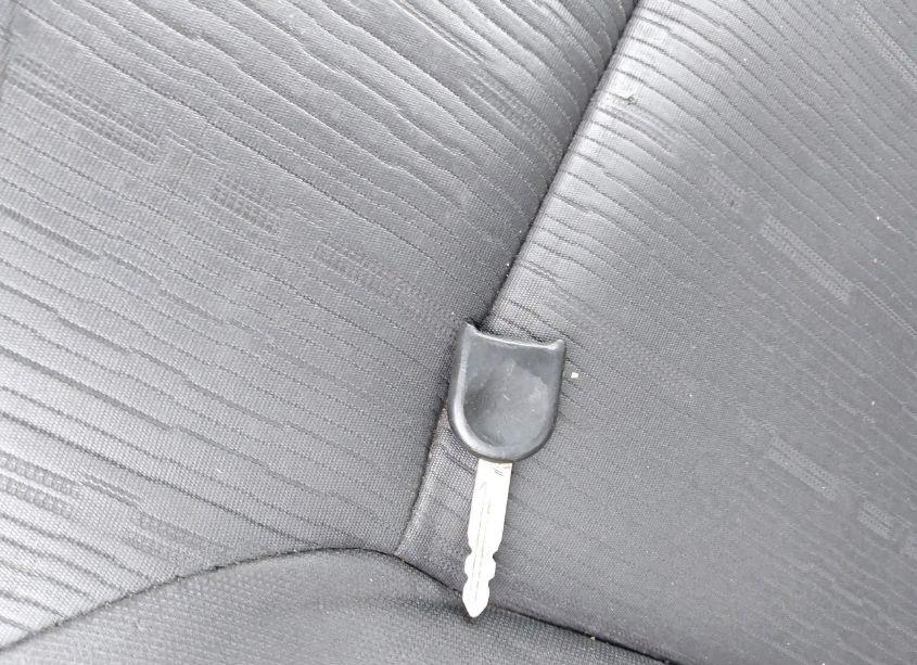 Photo 11 of 2011 Ford Focus SE (VIN 1FAHP3FN2BW168425)