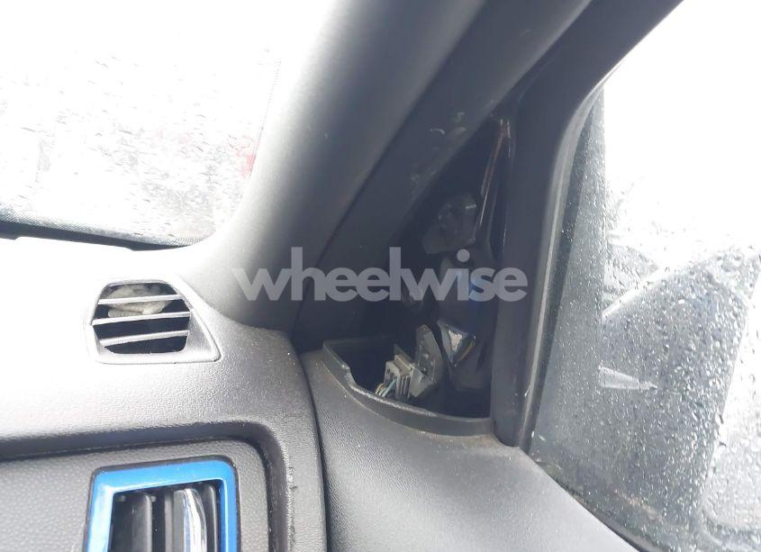 Photo 6 of 2011 Ford Focus SE (VIN 1FAHP3FN2BW186570)