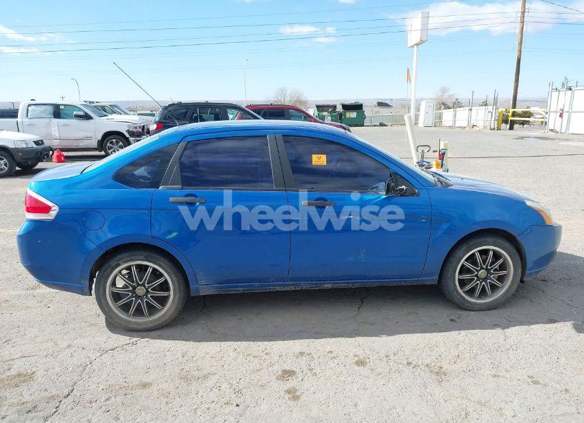 Photo 12 of 2010 Ford Focus SE (VIN 1FAHP3FN3AW130877)