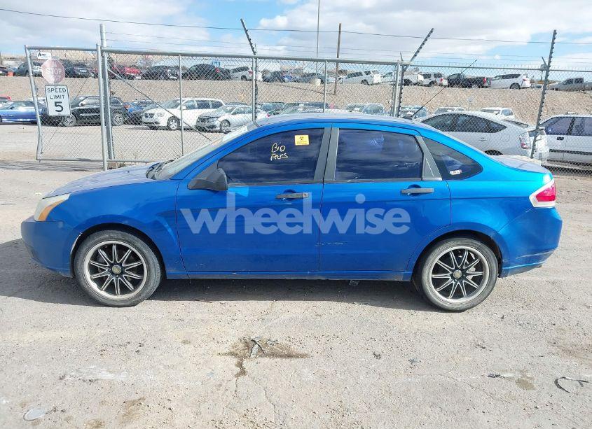 Photo 13 of 2010 Ford Focus SE (VIN 1FAHP3FN3AW130877)