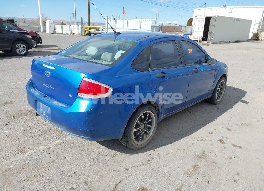 Photo 4 of 2010 Ford Focus SE (VIN 1FAHP3FN3AW130877)