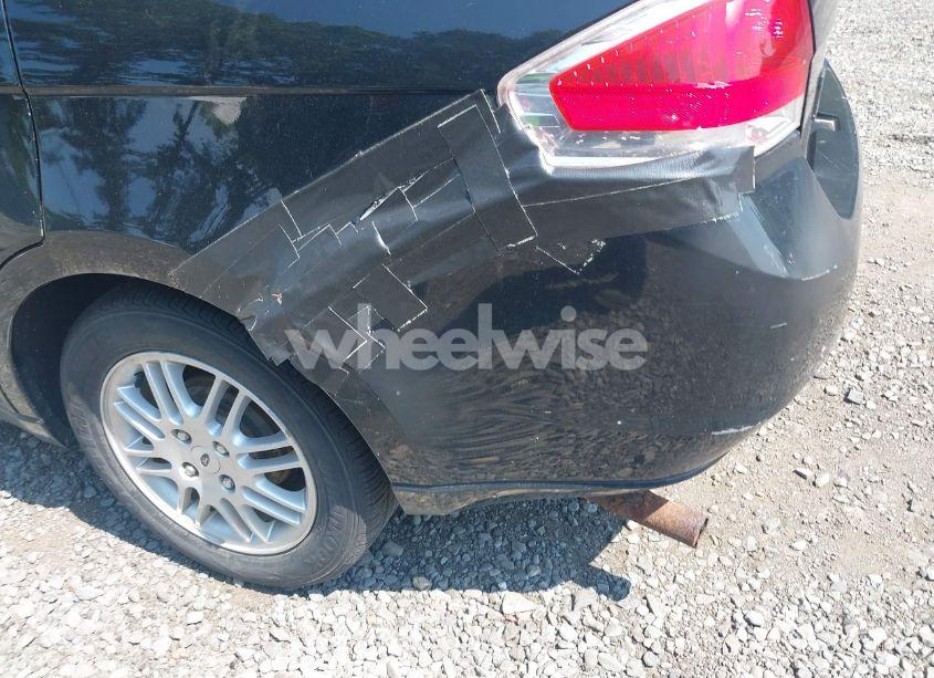 Photo 6 of 2010 Ford Focus SE (VIN 1FAHP3FN3AW136730)