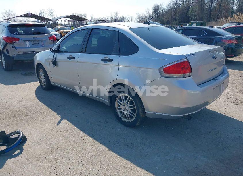 Photo 3 of 2010 Ford Focus SE (VIN 1FAHP3FN3AW175091)