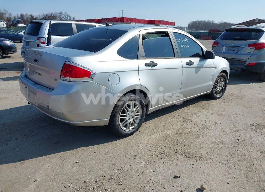 Photo 4 of 2010 Ford Focus SE (VIN 1FAHP3FN3AW175091)