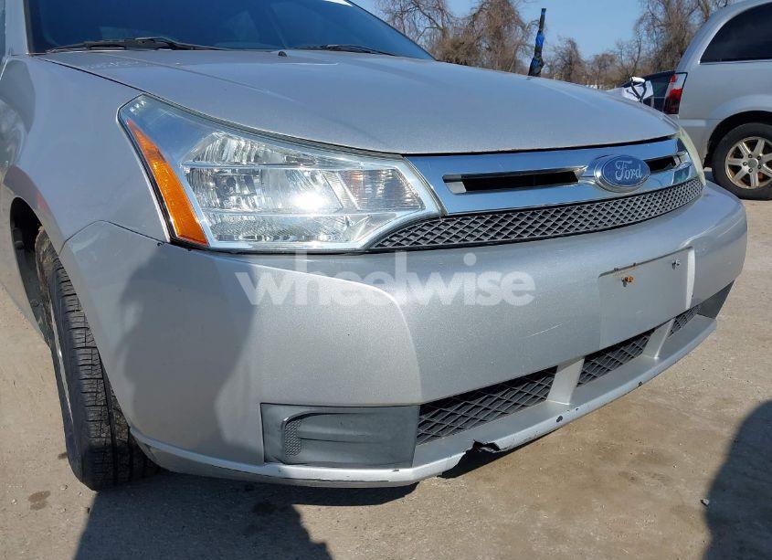 Photo 6 of 2010 Ford Focus SE (VIN 1FAHP3FN3AW175091)