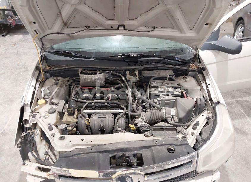 Photo 10 of 2010 Ford Focus SE (VIN 1FAHP3FN3AW190237)