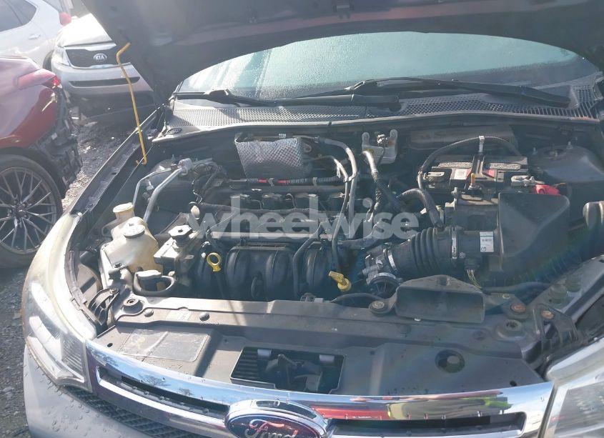 Photo 10 of 2010 Ford Focus SE (VIN 1FAHP3FN3AW191310)