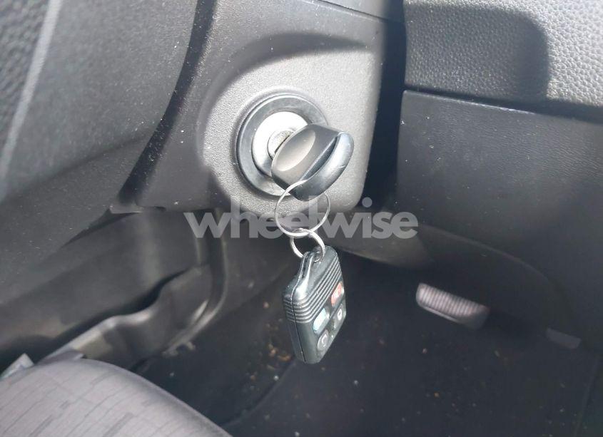 Photo 11 of 2010 Ford Focus SE (VIN 1FAHP3FN3AW191310)