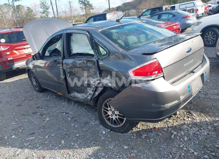 Photo 3 of 2010 Ford Focus SE (VIN 1FAHP3FN3AW191310)