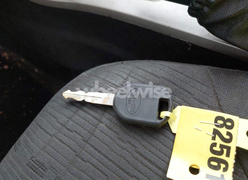 Photo 11 of 2010 Ford Focus SE (VIN 1FAHP3FN3AW206288)