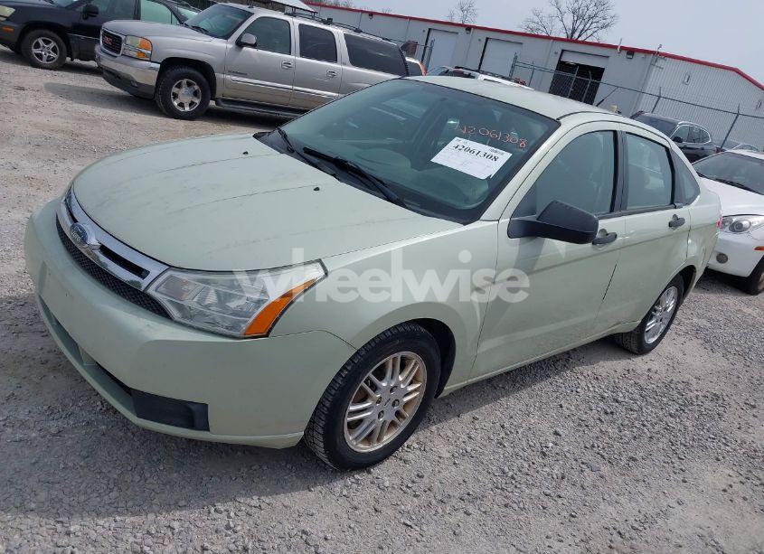 Photo 2 of 2010 Ford Focus SE (VIN 1FAHP3FN3AW217100)