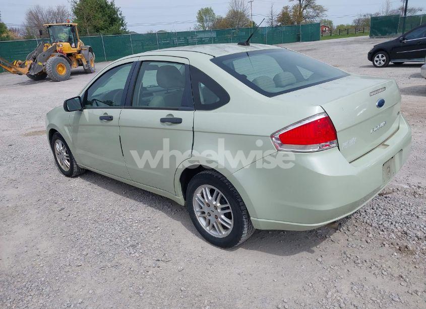 Photo 3 of 2010 Ford Focus SE (VIN 1FAHP3FN3AW217100)