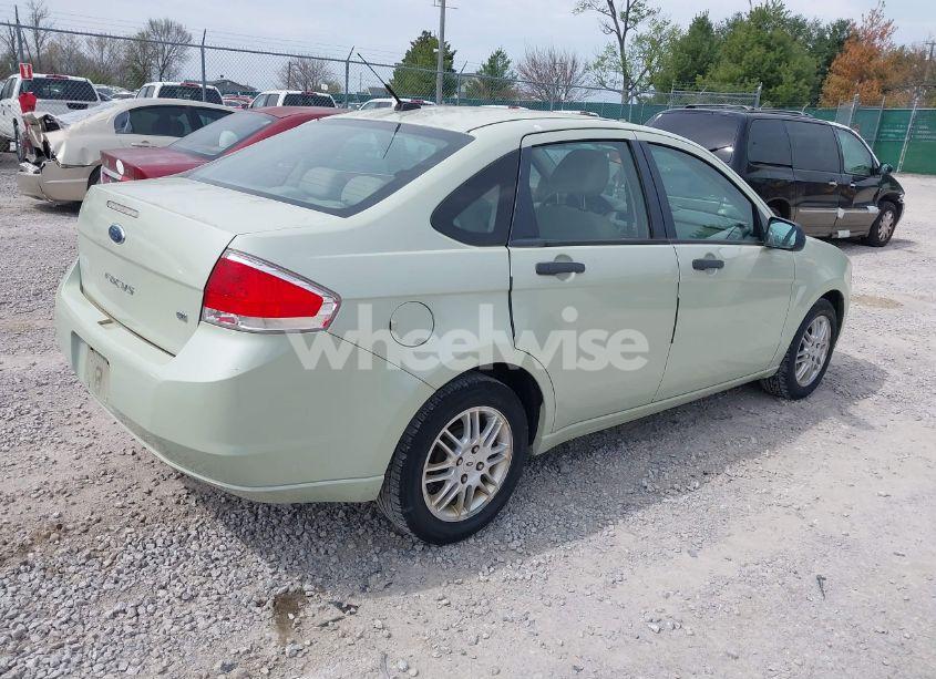 Photo 4 of 2010 Ford Focus SE (VIN 1FAHP3FN3AW217100)