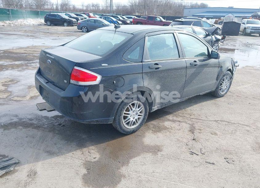 Photo 4 of 2010 Ford Focus SE (VIN 1FAHP3FN3AW233295)