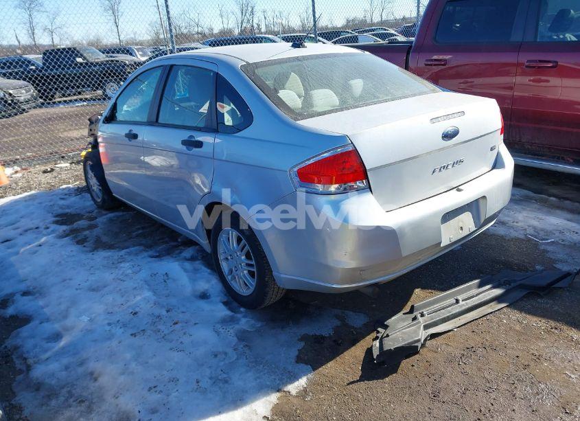 Photo 3 of 2010 Ford Focus SE (VIN 1FAHP3FN3AW288720)