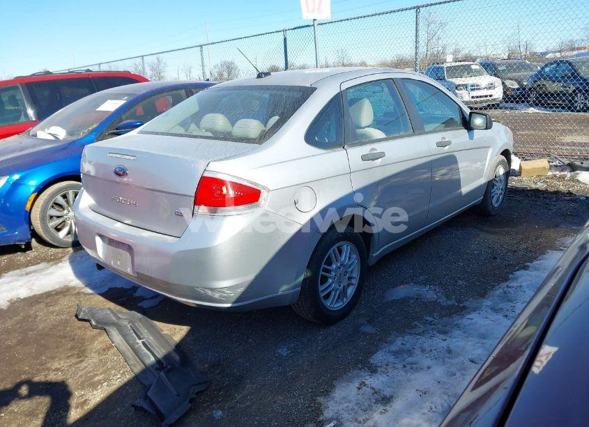 Photo 4 of 2010 Ford Focus SE (VIN 1FAHP3FN3AW288720)
