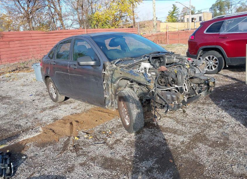 2011 Ford Focus SE (VIN 1FAHP3FN3BW116737) main photo