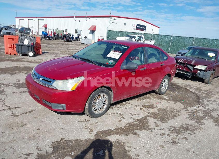 Photo 2 of 2011 Ford Focus SE (VIN 1FAHP3FN3BW117578)
