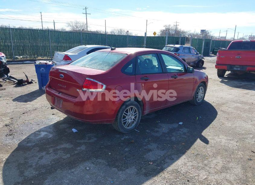 Photo 4 of 2011 Ford Focus SE (VIN 1FAHP3FN3BW117578)