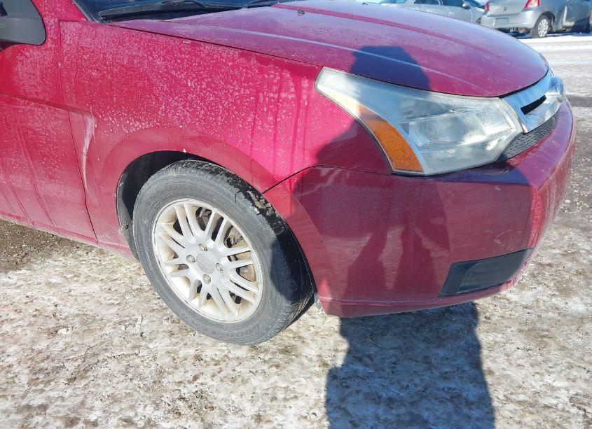 Photo 12 of 2011 Ford Focus SE (VIN 1FAHP3FN3BW143520)