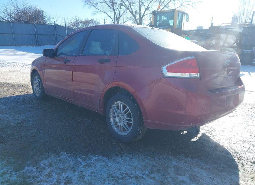 Photo 3 of 2011 Ford Focus SE (VIN 1FAHP3FN3BW143520)