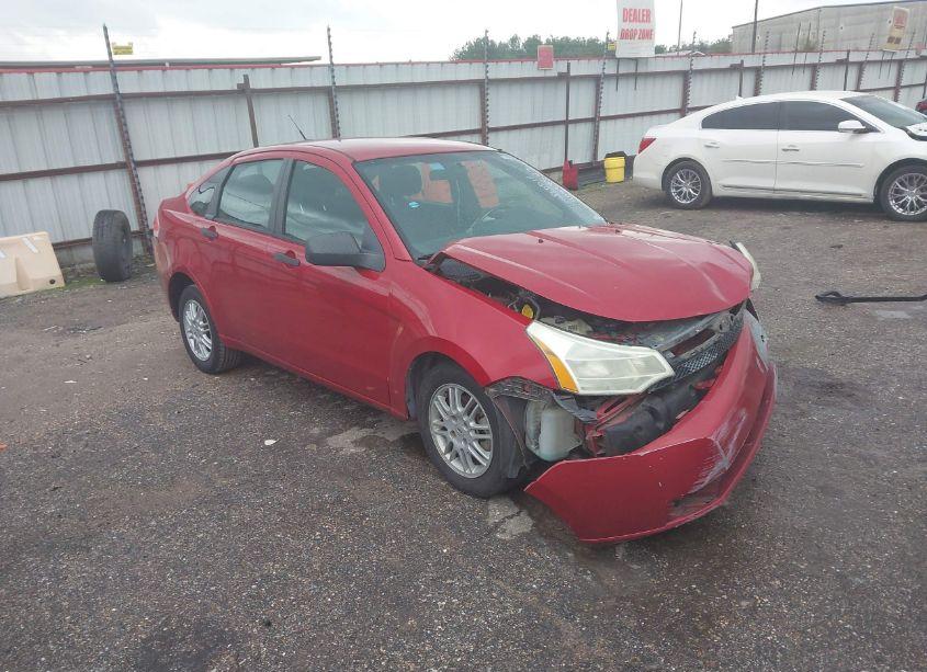 2011 Ford Focus SE (VIN 1FAHP3FN3BW173567) main photo