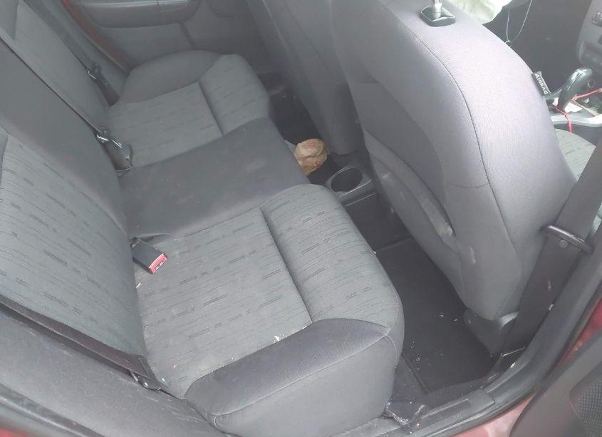 Photo 8 of 2011 Ford Focus SE (VIN 1FAHP3FN3BW173567)