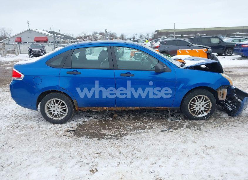 Photo 13 of 2011 Ford Focus SE (VIN 1FAHP3FN3BW201089)