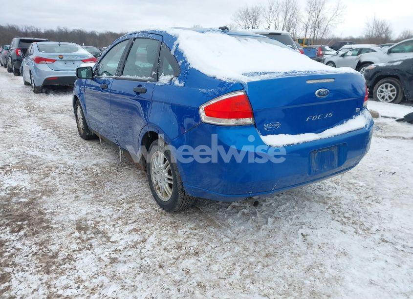 Photo 3 of 2011 Ford Focus SE (VIN 1FAHP3FN3BW201089)