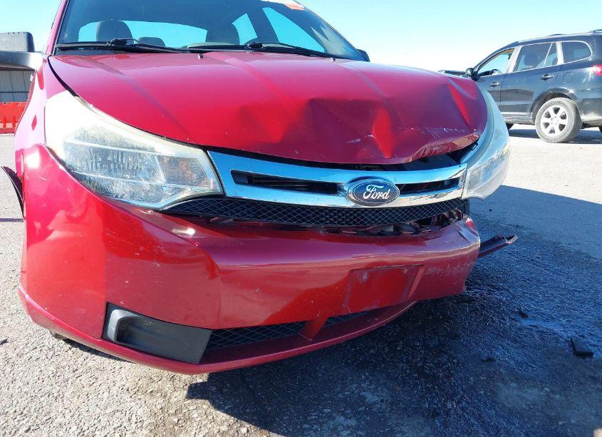 Photo 17 of 2011 Ford Focus SE (VIN 1FAHP3FN3BW202565)