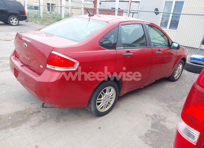 Photo 4 of 2010 Ford Focus SE (VIN 1FAHP3FN4AW121878)