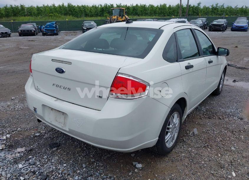 Photo 4 of 2010 Ford Focus SE (VIN 1FAHP3FN4AW199786)