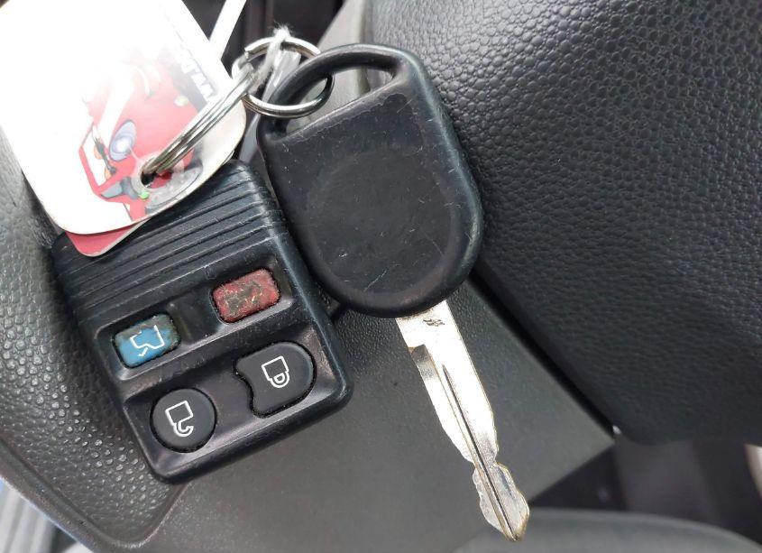 Photo 11 of 2010 Ford Focus SE (VIN 1FAHP3FN4AW228106)