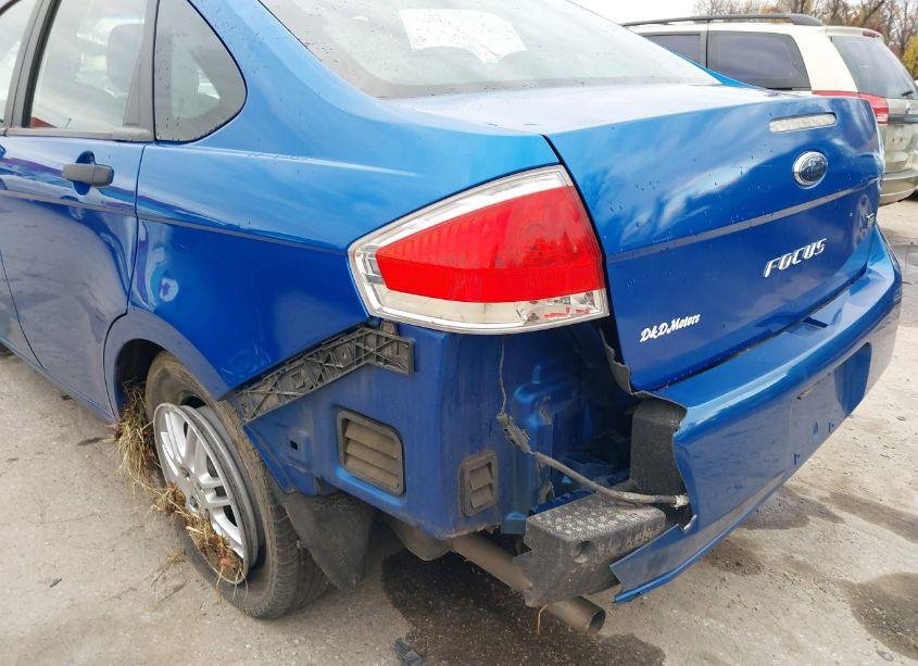 Photo 14 of 2010 Ford Focus SE (VIN 1FAHP3FN4AW228106)