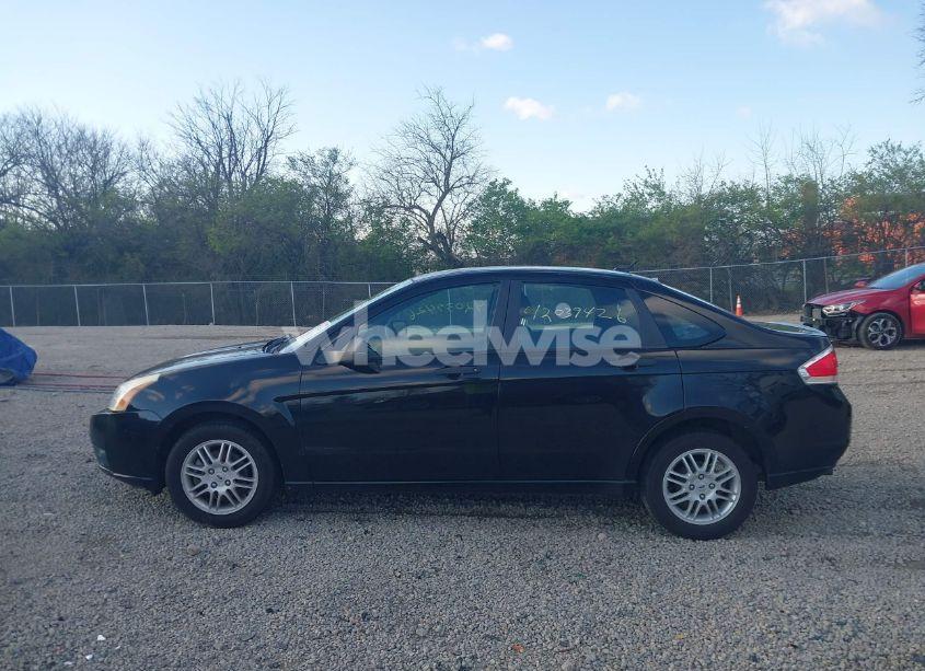 Photo 14 of 2010 Ford Focus SE (VIN 1FAHP3FN4AW234374)
