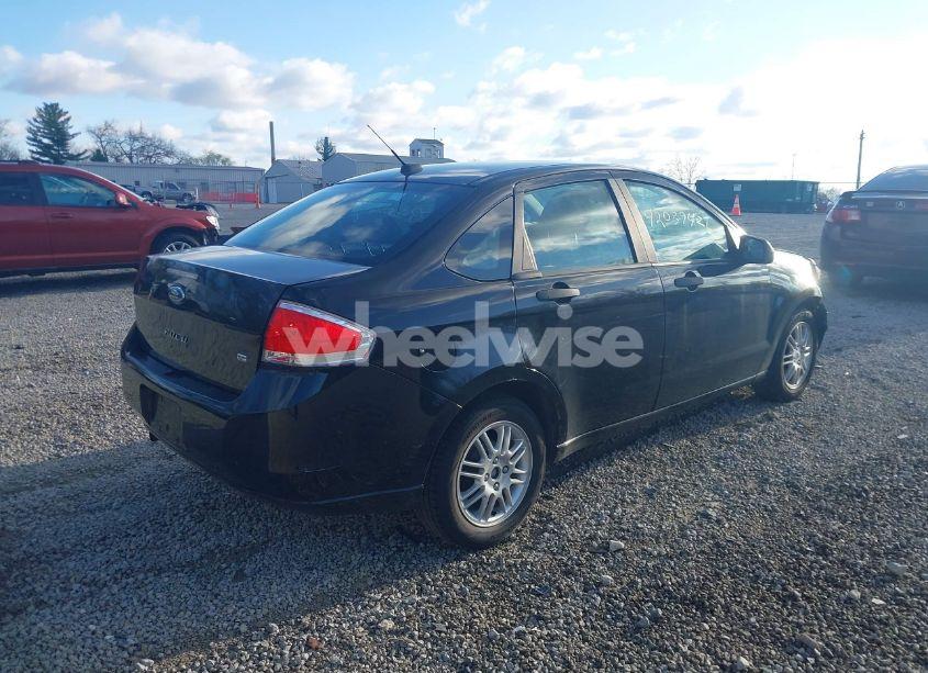 Photo 4 of 2010 Ford Focus SE (VIN 1FAHP3FN4AW234374)