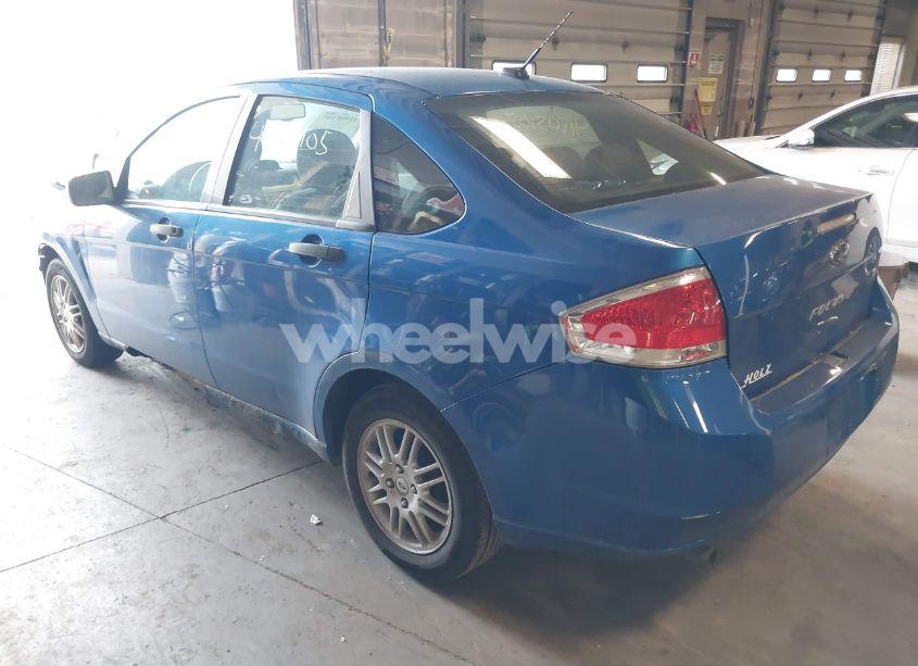 Photo 3 of 2010 Ford Focus SE (VIN 1FAHP3FN4AW267505)