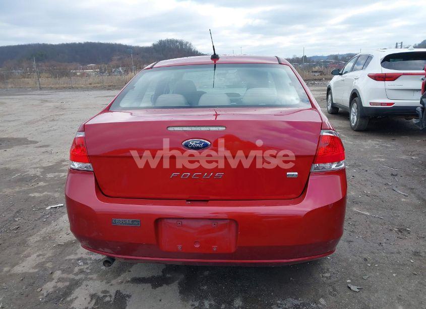 Photo 16 of 2010 Ford Focus SE (VIN 1FAHP3FN4AW287379)