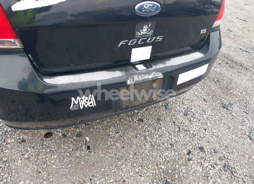 Photo 12 of 2010 Ford Focus SE (VIN 1FAHP3FN4AW298530)