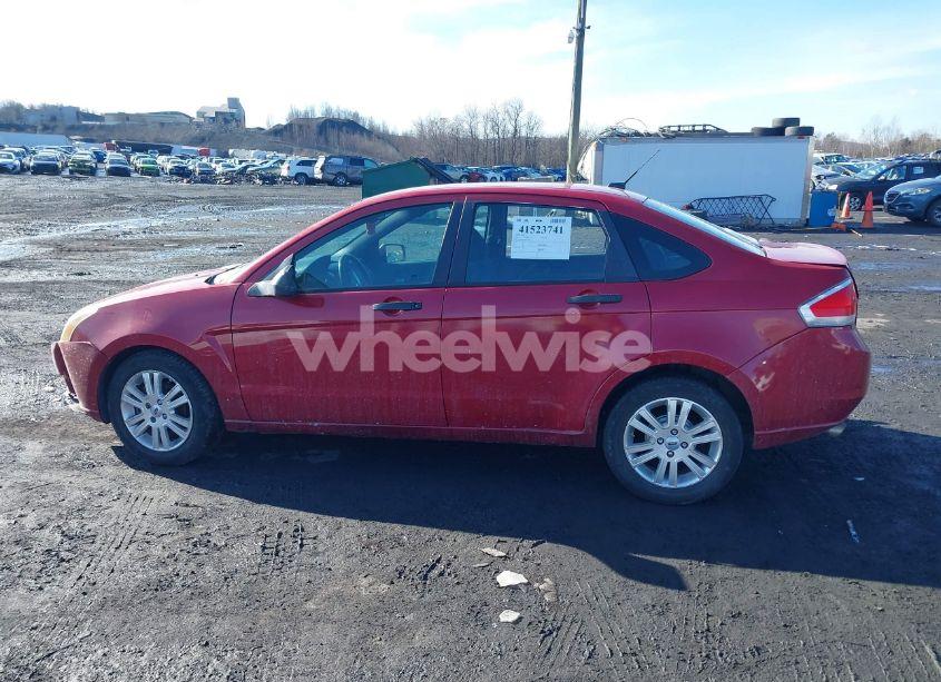 Photo 14 of 2011 Ford Focus SE (VIN 1FAHP3FN4BW101616)