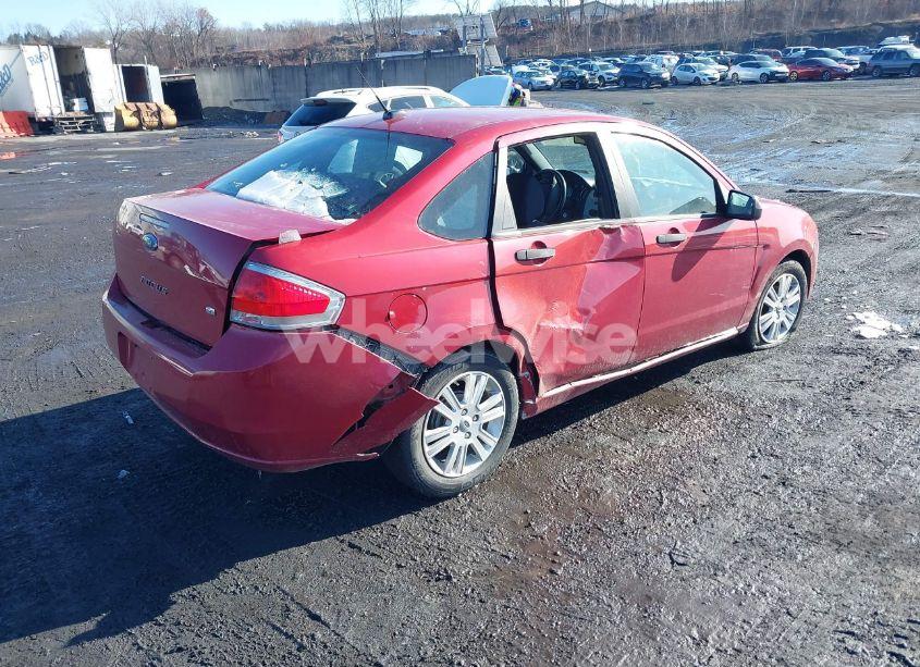 Photo 4 of 2011 Ford Focus SE (VIN 1FAHP3FN4BW101616)