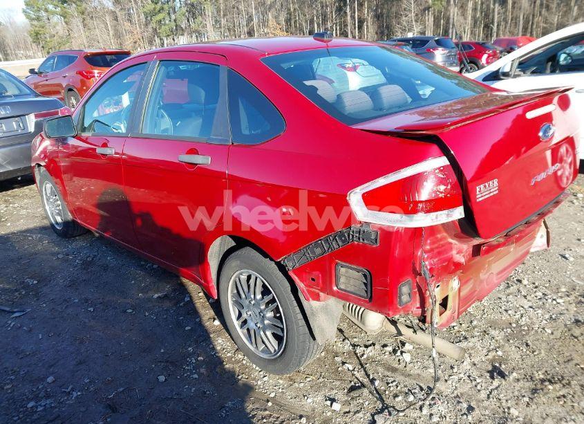 Photo 3 of 2011 Ford Focus SE (VIN 1FAHP3FN4BW122515)