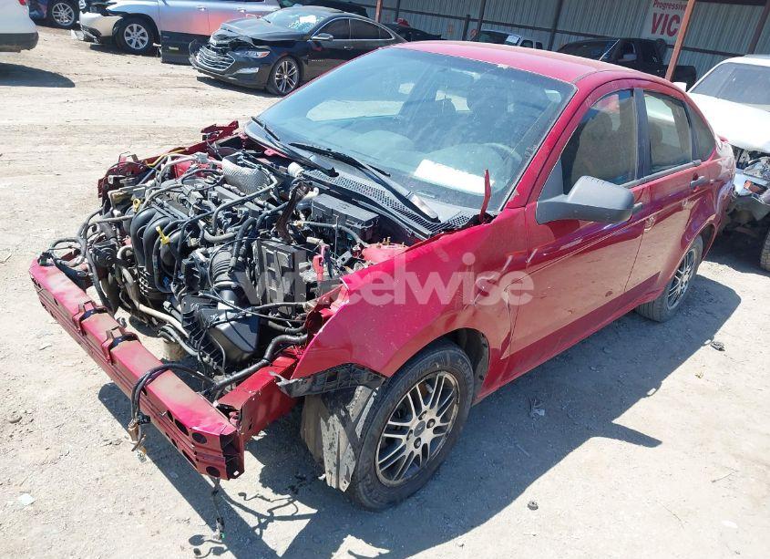 Photo 2 of 2011 Ford Focus SE (VIN 1FAHP3FN4BW123793)