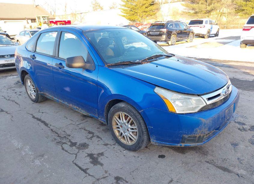 2011 Ford Focus SE (VIN 1FAHP3FN4BW128590) main photo