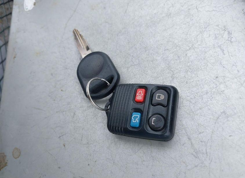 Photo 11 of 2011 Ford Focus SE (VIN 1FAHP3FN4BW157166)