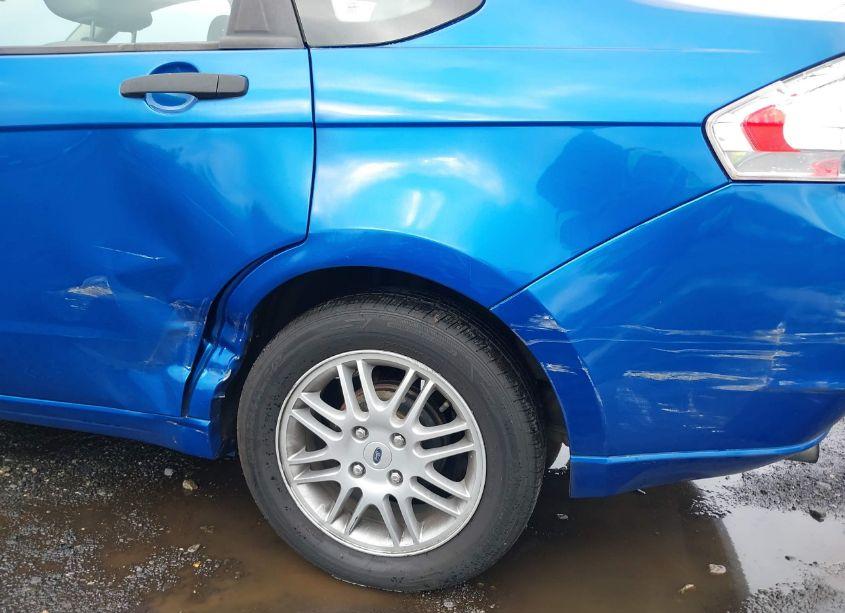 Photo 6 of 2011 Ford Focus SE (VIN 1FAHP3FN4BW157166)