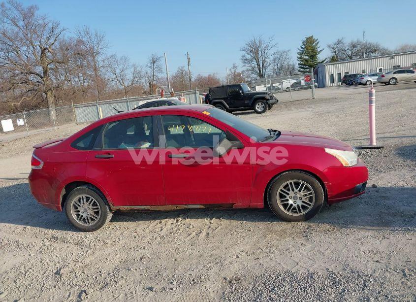 Photo 13 of 2011 Ford Focus SE (VIN 1FAHP3FN4BW162674)