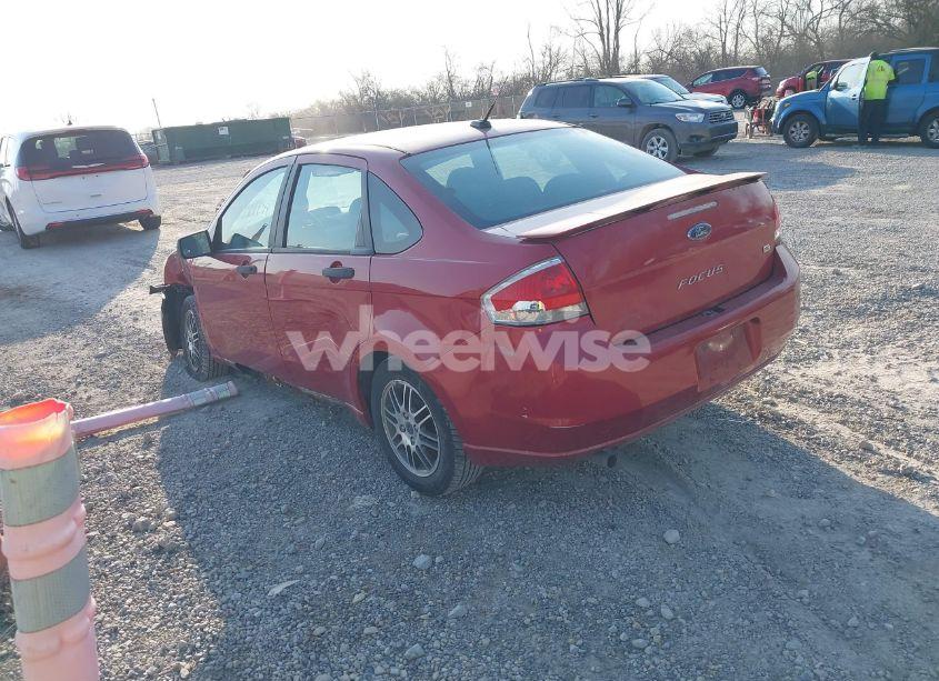 Photo 3 of 2011 Ford Focus SE (VIN 1FAHP3FN4BW162674)